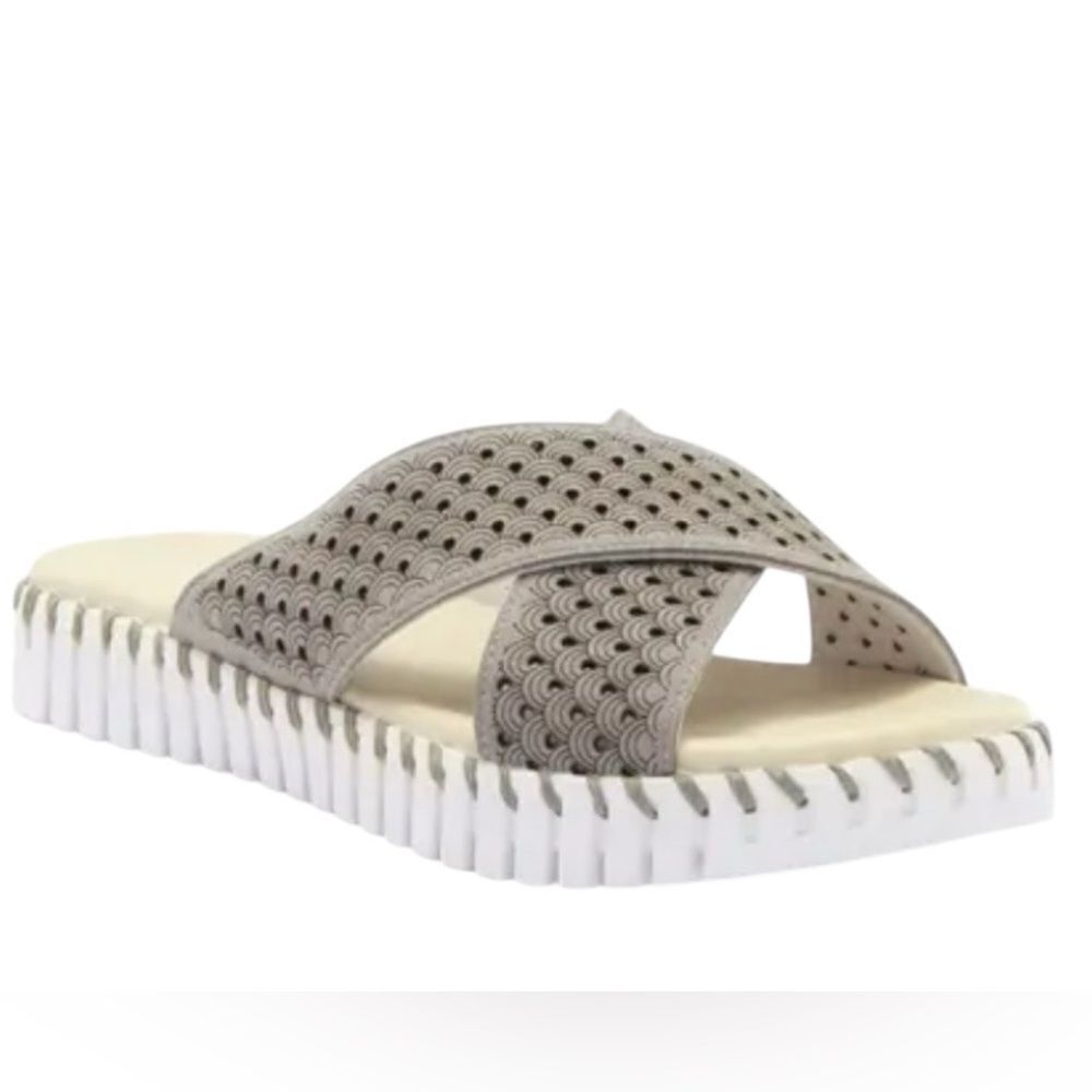 Ilse Jacobsen Tulip Crossband Platform
Sandal, Grey, Women Size 41